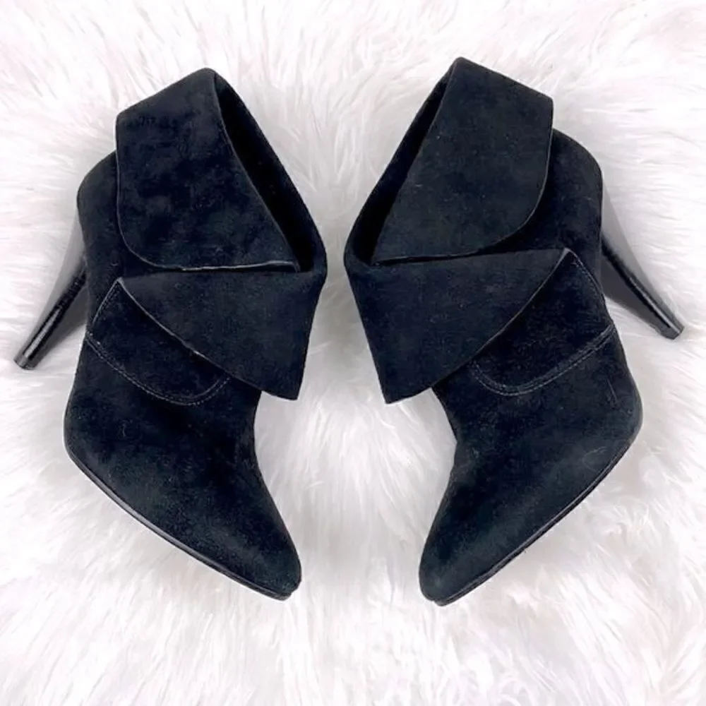 VIA SPIGA black suede ankle heel booties 7 M
